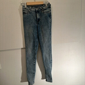 Buffalo high rise jeans. Skinny jeans , very flattering light blue jeans